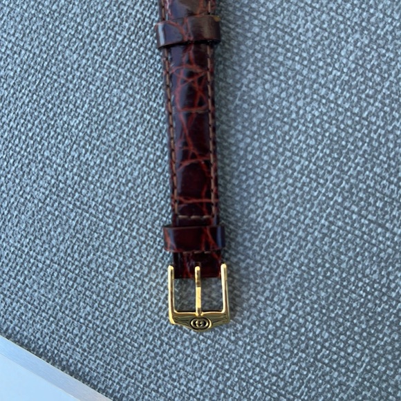 Authentic Gucci Vintage 1990βs Green/Red Web Brown Leather DialWatch/new-battery - Picture 9 of 16